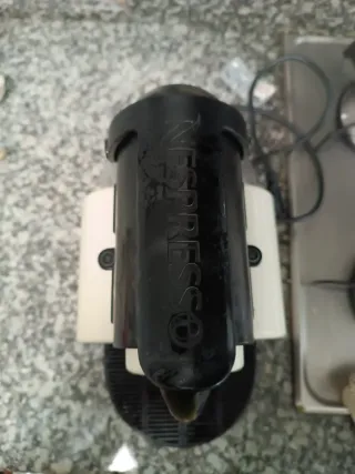 Cafetera Nespresso DeLonghi