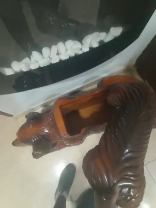 Baúl perro San Bernardo madera