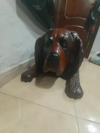 Baúl perro San Bernardo madera