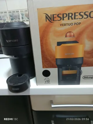 Cafetera Nespresso Vertuo Pop Negra