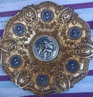 Platos decorativos bronce antiguos