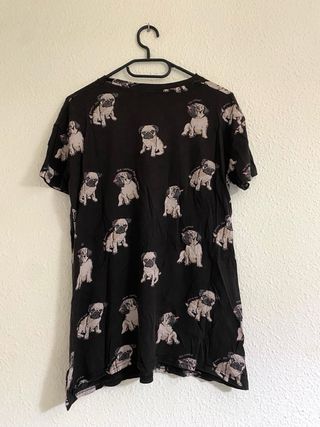 Camiseta Bershka Perros Pug Negra