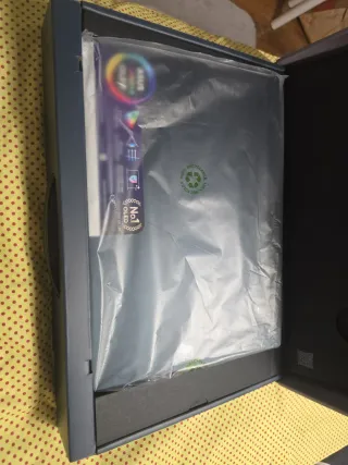 ASUS Zenbook 14 OLED Portátil UX3405M