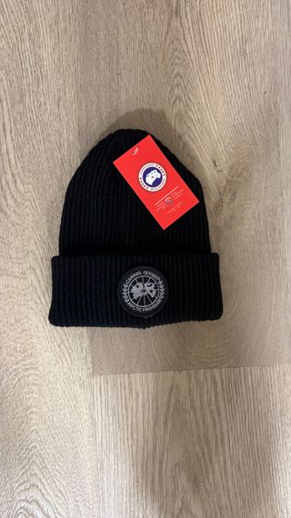 Canada Goose Cappello Nero Logo Nuovo