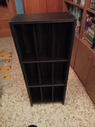 Estantería para 180 CDs