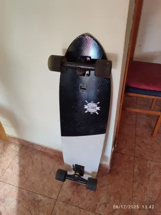 Longboard Globe Negro y Blanco