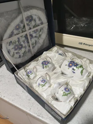 Mini juego de té de porcelana