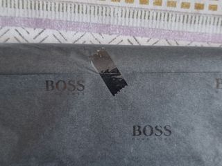 Cartera Monedero BOSS marrón con cremallera nueva