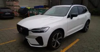 VOLVO XC60 PLUS DARK 2024