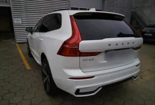 VOLVO XC60 PLUS DARK 2024