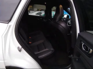 VOLVO XC60 PLUS DARK 2024