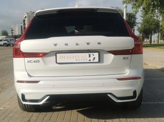 VOLVO XC60 B4 G HEV PLUS D( R-DESING)
