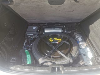 VOLVO XC60 B4 G HEV PLUS D( R-DESING)