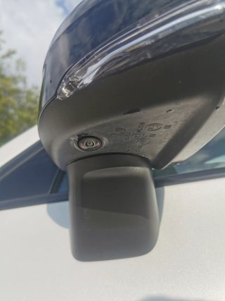 VOLVO XC60 B4 G HEV PLUS D( R-DESING)