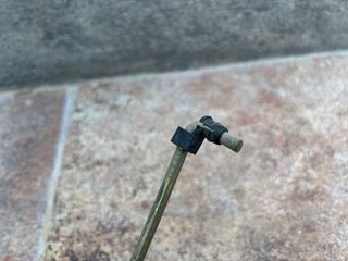 Varilla sujeta asiento Yamaha SR 250 Classic