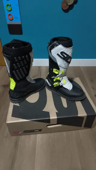 Equipación Trial Niño Roja y Negra gas gas ,ktm