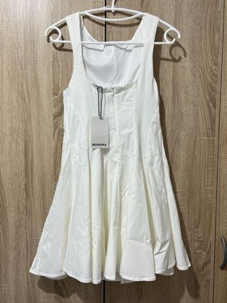 Vestido Bershka blanco