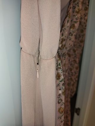 Vestido Poète floral rosa palo