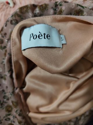 Vestido Poète floral rosa palo