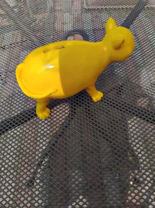 Gatto salvadanaio giallo