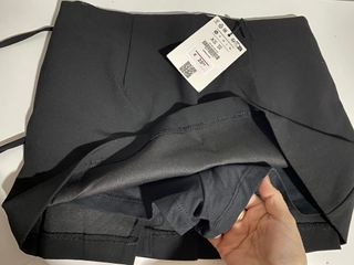 Falda Bershka negra talla XS
