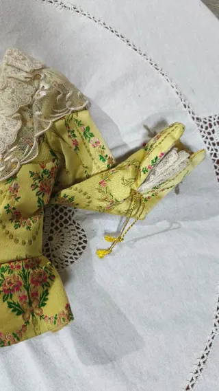 Traje de Fallera con encaje