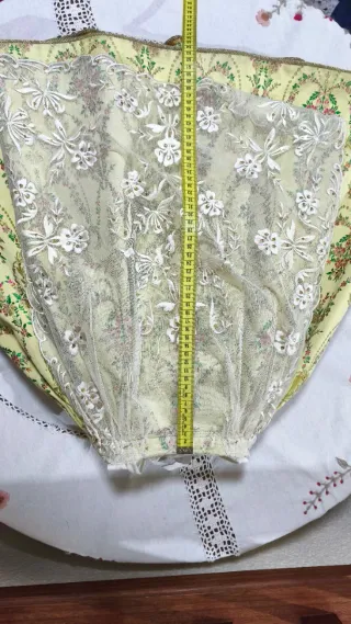 Traje de Fallera con encaje