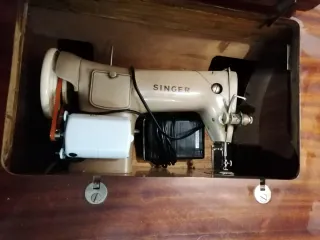 Máquina de coser Singer vintage