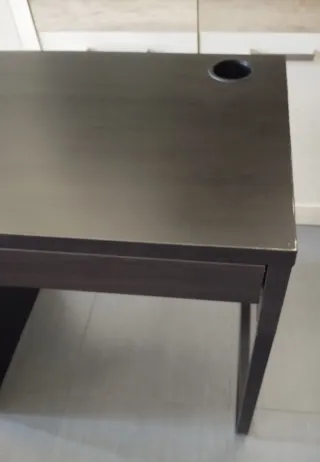 Escritorio IKEA Negro con Cajón 73x50x75