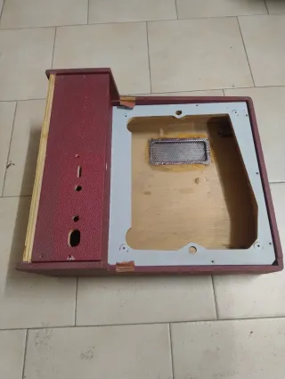 Mobile fonovaligia d'epoca in legno