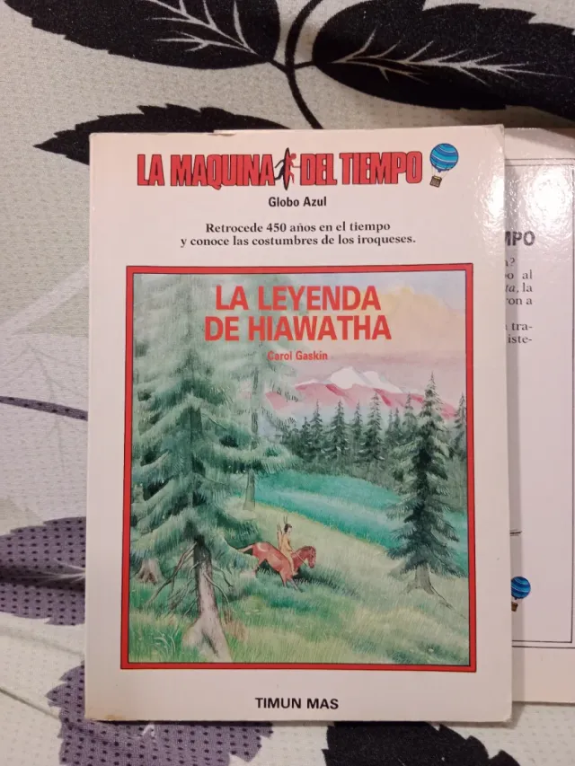 2 libros La máquina del tiempo. Timun Mas