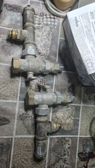 Valvole di zona FAR 2 vie elettroniche