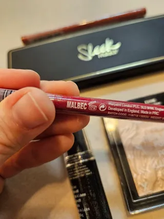 Lote Maquillaje Sleek y Wet n Wild