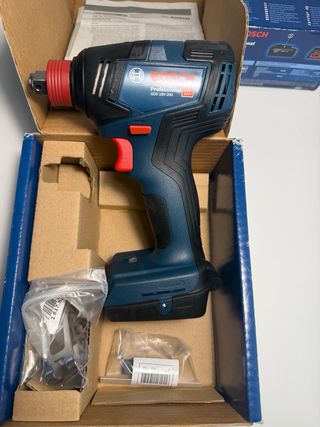Llave/Atornillador Impacto Bosch GDX 18V-200 + Bat