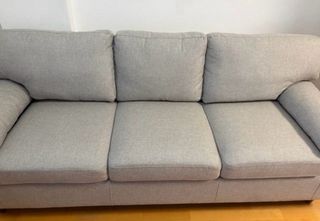 Sofá de 3 plazas gris claro