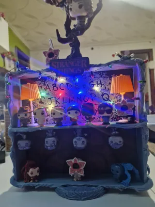 Diorama Stranger Things Funko Pop