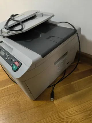 Impresora Láser Brother DCP-7040 Multifunción