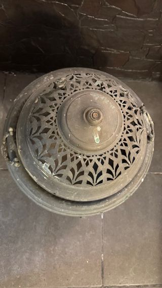 Brasero antiguo de metal, más de 50 años