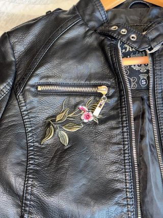 Chaqueta Piel Koröshi Bordada