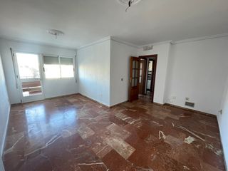 Piso en venta Avenida Carlos III