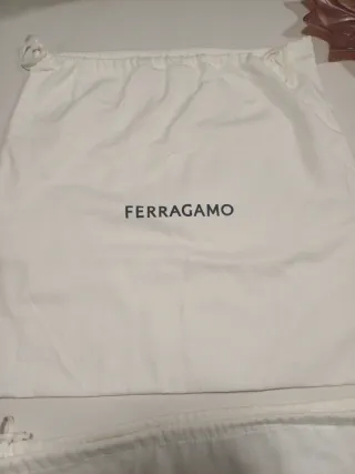 Borsa Ferragamo Rossa e Fodere Bianche
