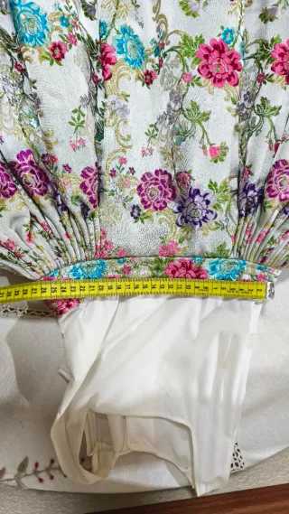 Traje de Fallera Multicolor y Plateado