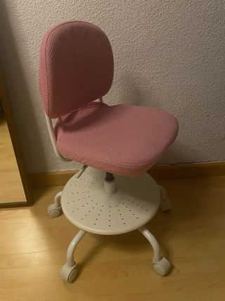 Silla infantil Ikea rosa