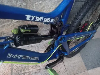 Bicicleta Intense Uzzi 27.5