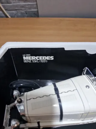 Coche Bburago Mercedes SSKL 1931 1:18