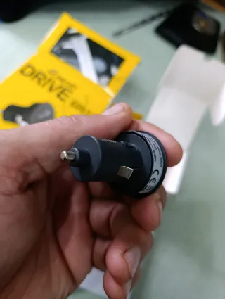 Caricabatterie Auto DRIVE