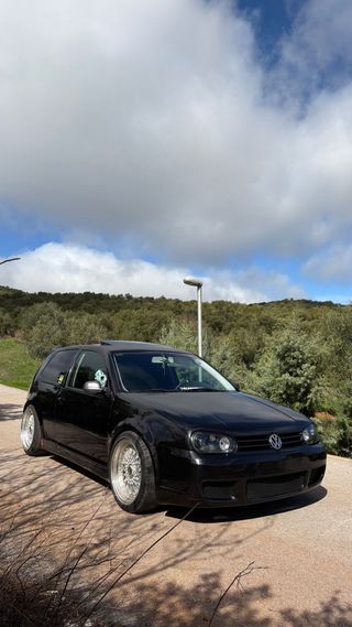 Volkswagen Golf 2003