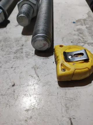 Espárrago M 33 x 500mm