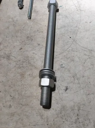 Espárrago M 33 x 500mm