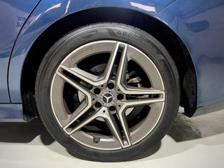 Mercedes CLA 200d AMG / NACIONAL / TECHO SOLAR